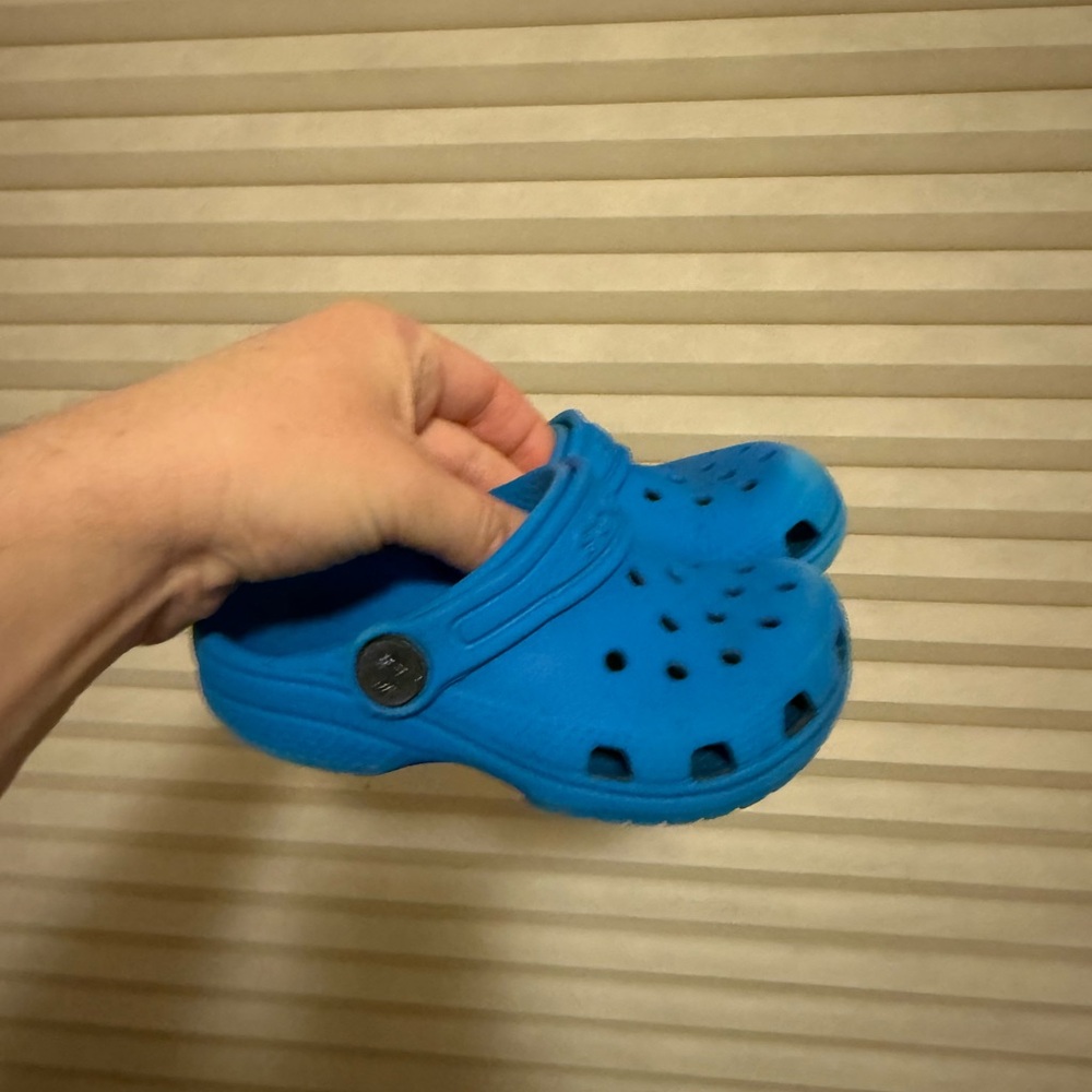 Crocs C7